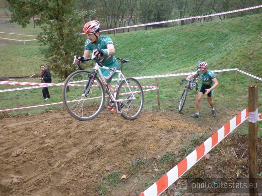 przełaje_Forty Bema_24.10.09licencja3