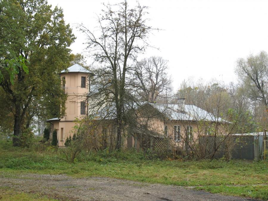 Zamienie - dworek