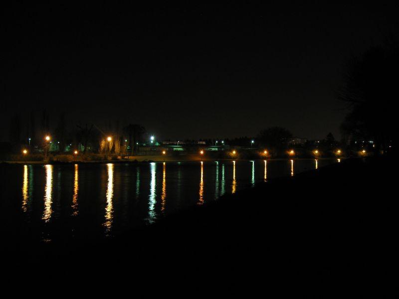 Nad zalewem.