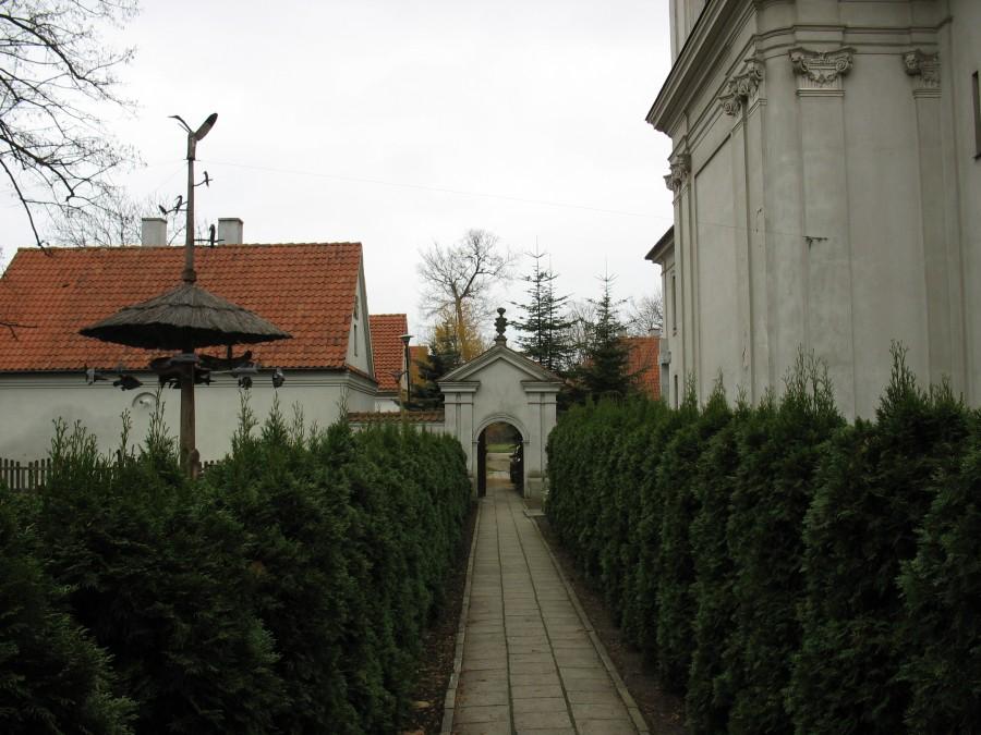 Klasztor Kamedułów na Bielanach - przejście do eremów