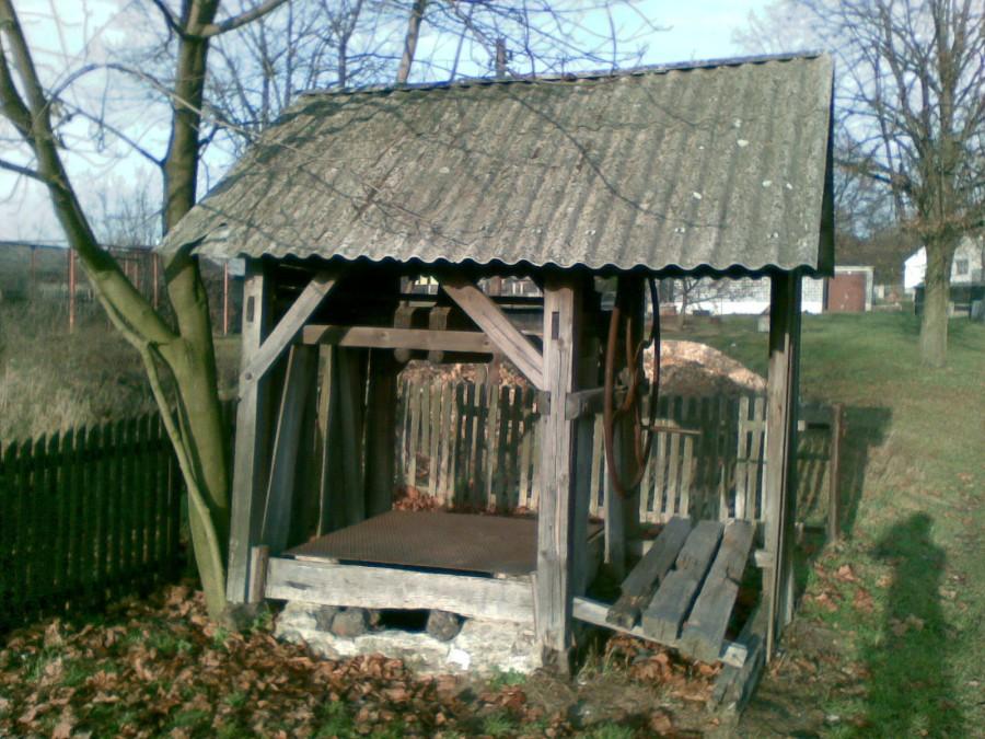 Stara studnia