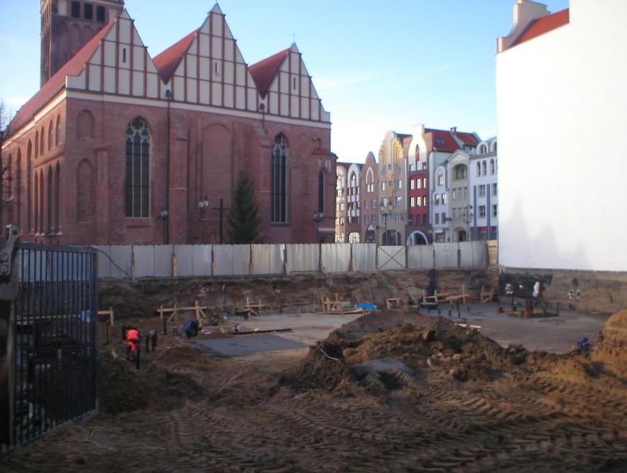 ELBLĄG-BUDOWA RATUSZA STAREGO MIASTA