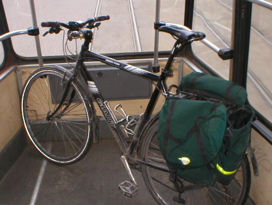 GIANT w TRAMWAJU NR 1