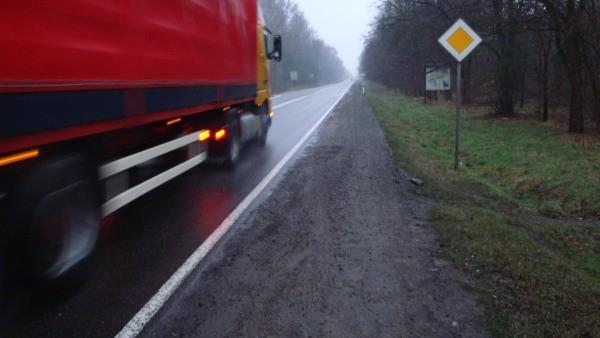 Pomiędzy Głownem a Strykowem