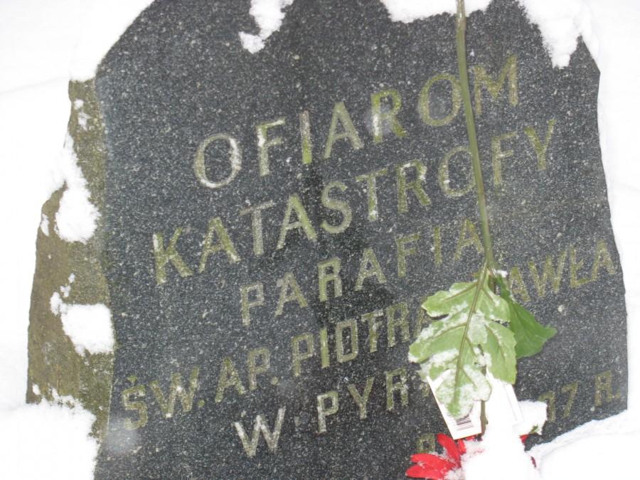 Pomnik na miejscu katastrofy lotniczej
