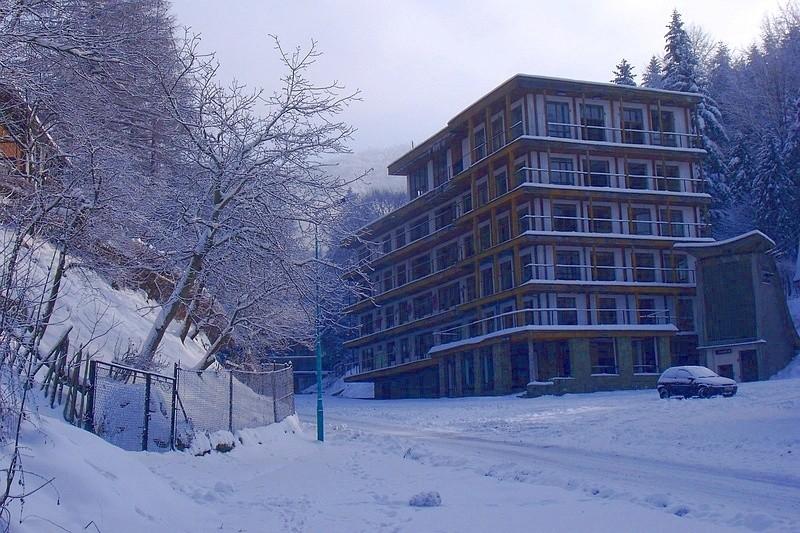 najwiękssza ruina z czasów PRL-u