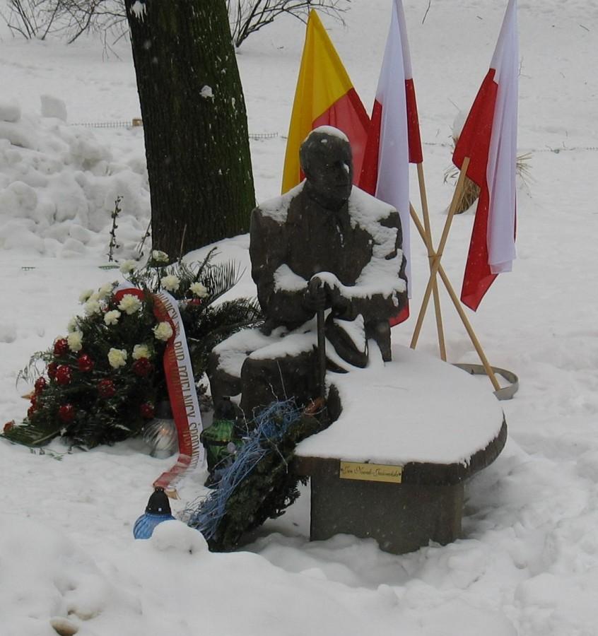 Ławeczka Jana Nowaka-Jeziorańskiego