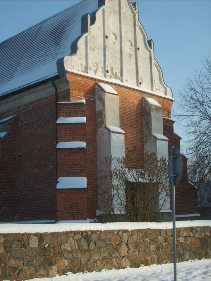 Kościół w Tomicach.