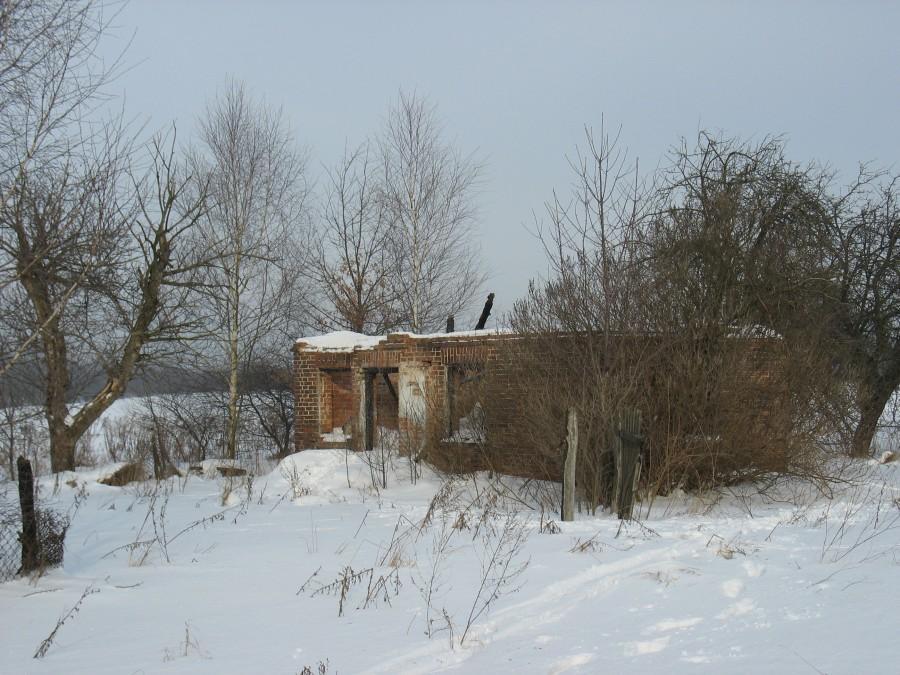 Ruiny domu w Tereni