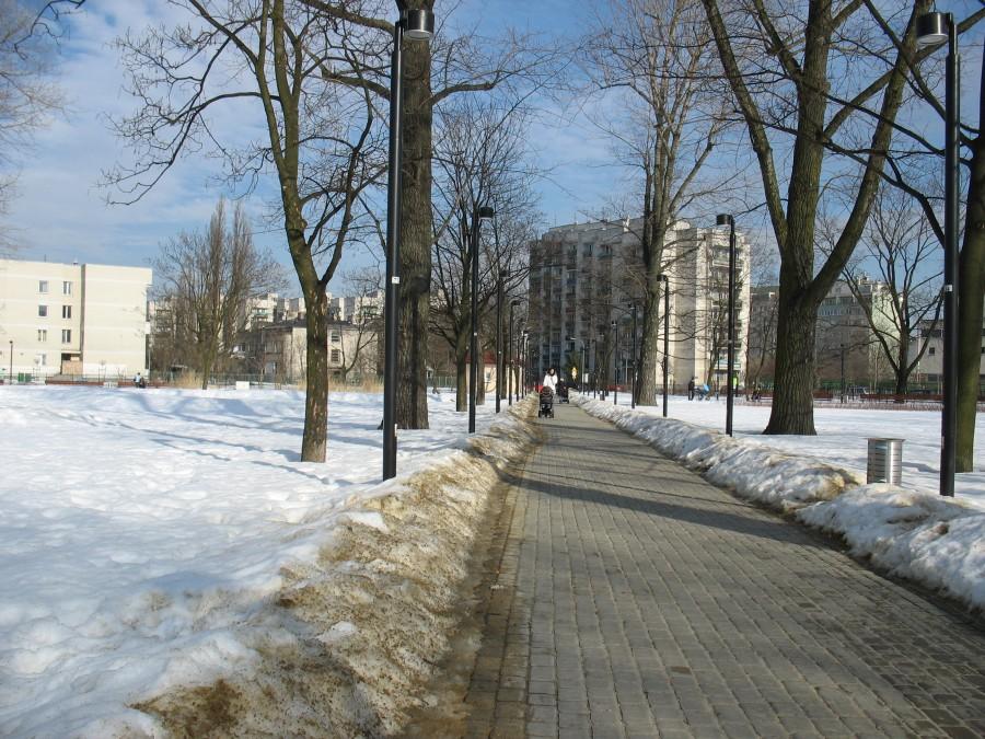 Park Znicza - główna alejka