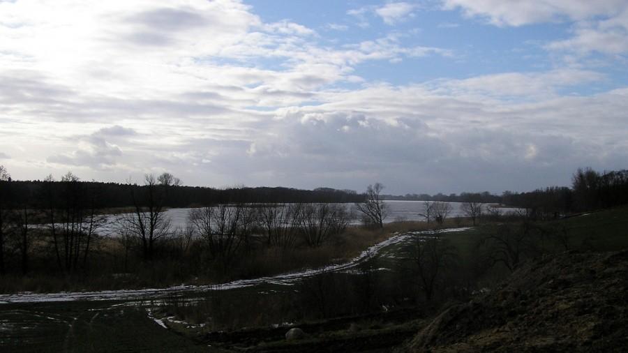 Widok nad Jezioro Lusowskie