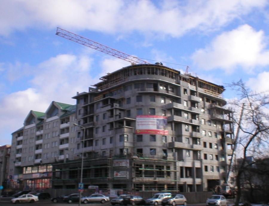 BETONOWY WIEŻOWIEC
