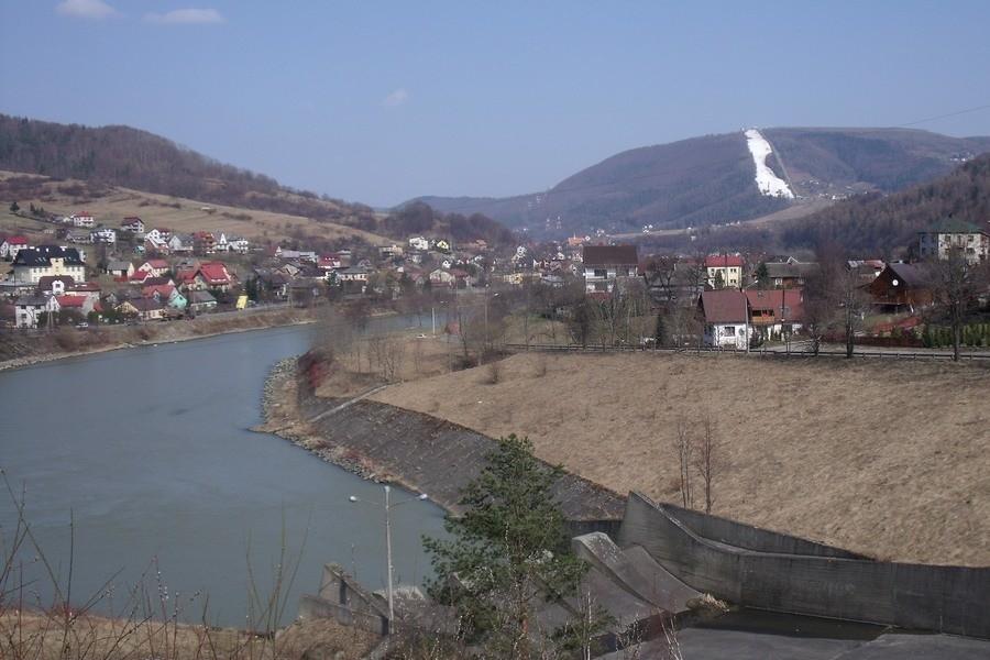 Widok z zapory w Tresnej na Żar
