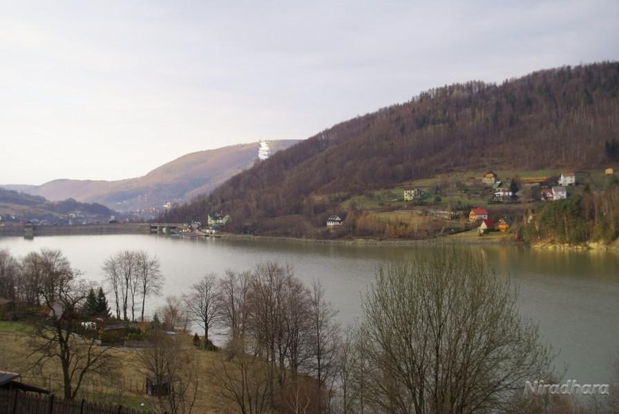 i znów w dali góra Żar