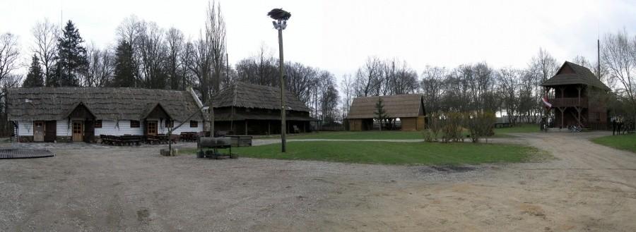 Skansen w Cichowie