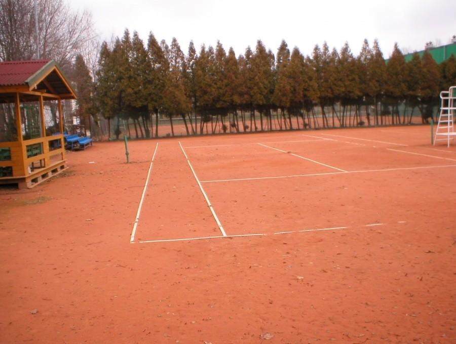 KORTY TENISOWE NA AGRYKOLI