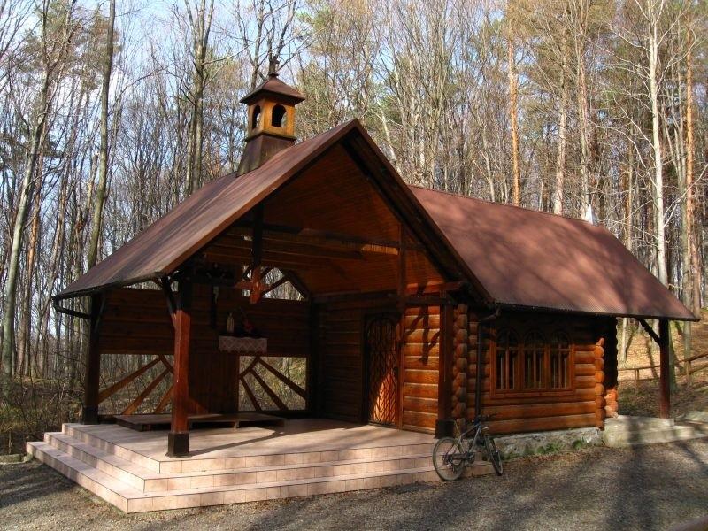 W Przylasku.