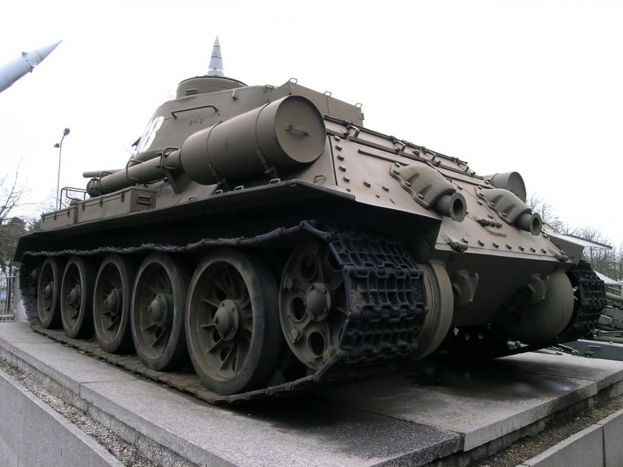 Czołg T34 od tyłu