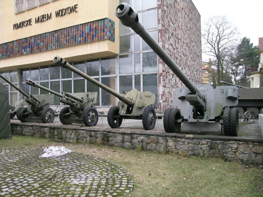 Jeszcze więcej armat :P