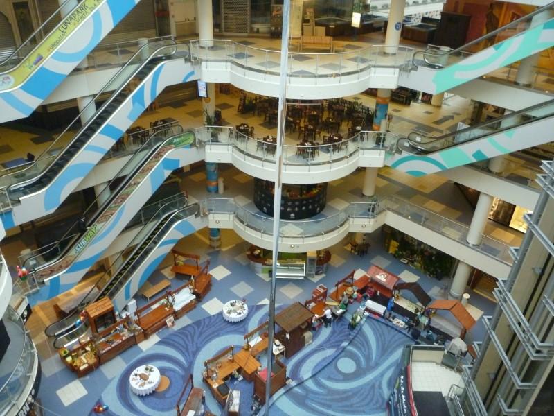 Puste centrum handlowe