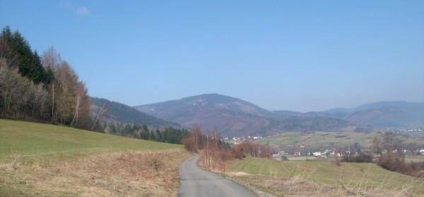 Cel wycieczki - Skrzyczne widziane z Radziechów