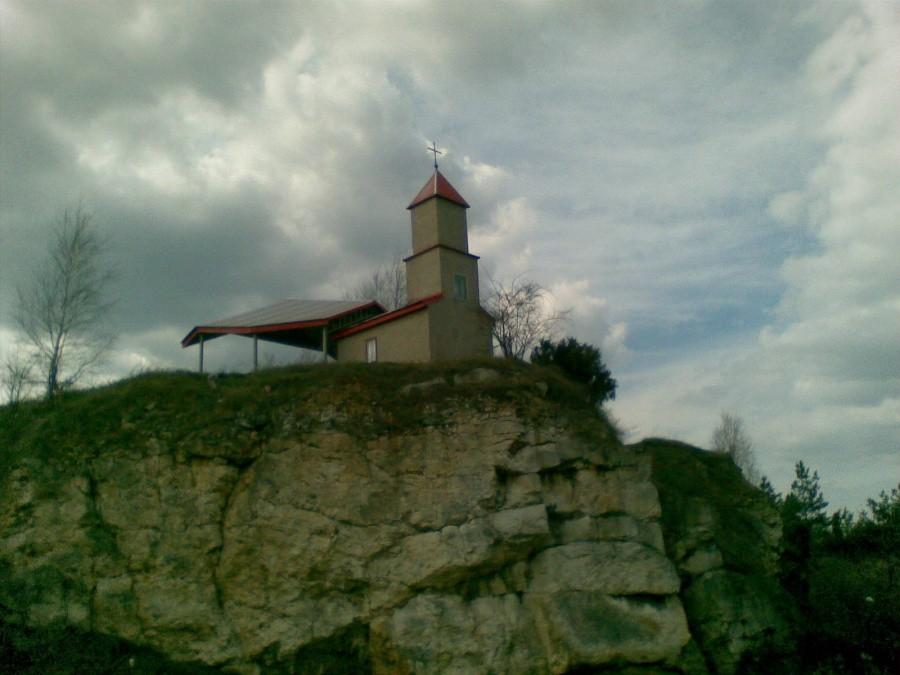 Kapliczka w Raciszynie