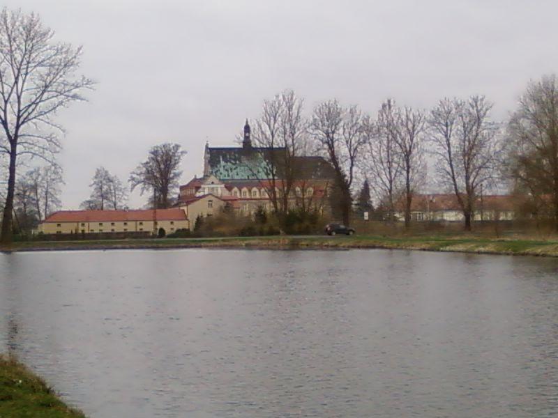 Klasztor w Lutomiersku