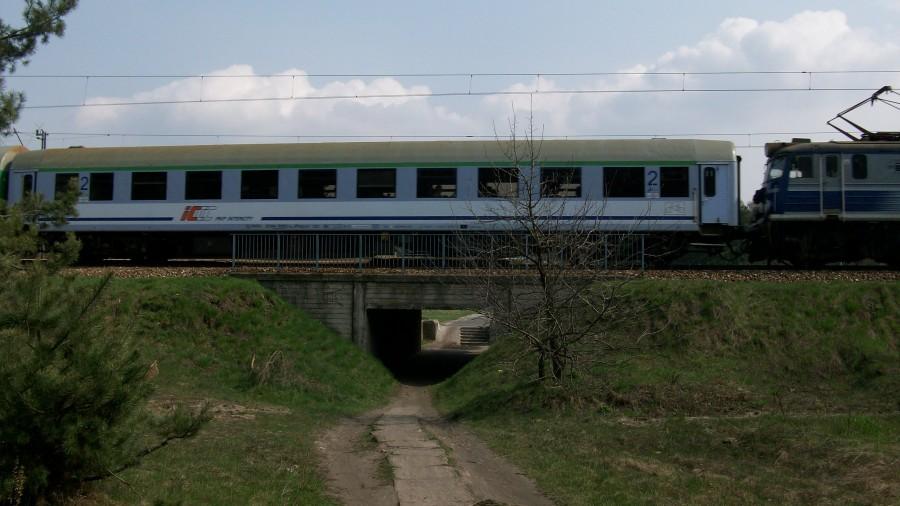 Przejście pod stacją