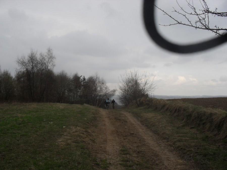 na podjeździe