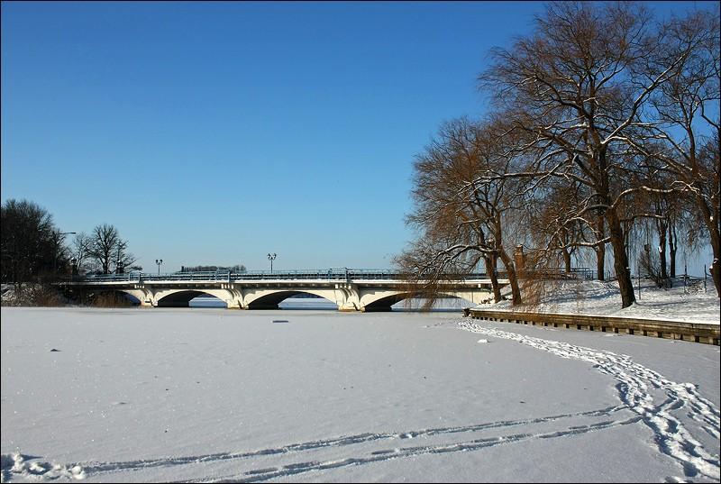 Zimowy most