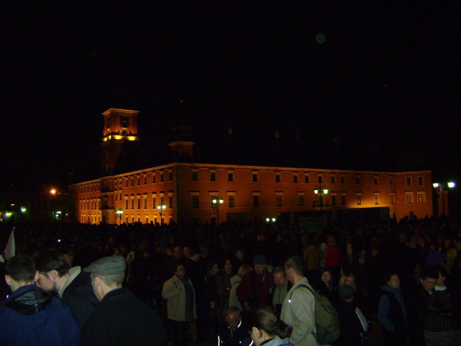 Warszawa-Plac Zamkowy(kolejka do Pałacu Prezydenckiego)