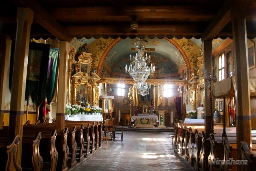 wnętrze kościóla