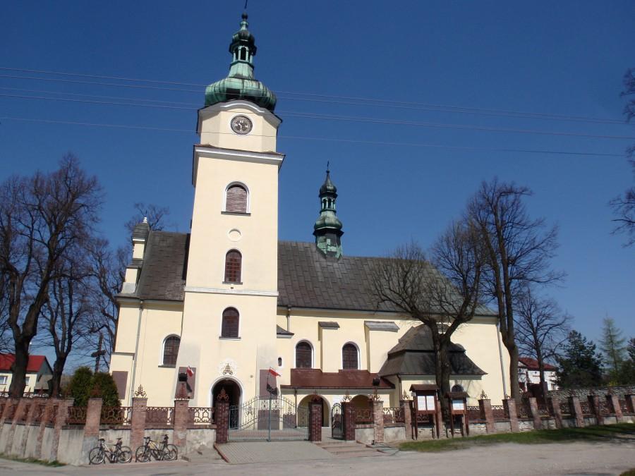 Przybynów - kościół pw. Św. Mikołaja