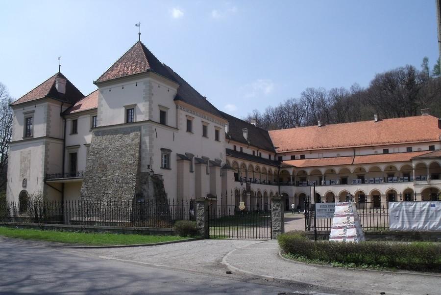 Zamek w Suchej Beskidzkiej