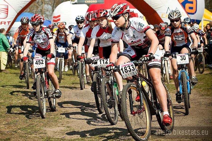 Dziewczyny na starcie Bikemaraton Wrocław 2010