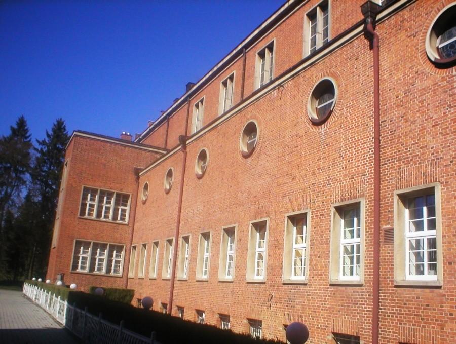 PIENIĘŻNO-KLASZTOR WERBISTÓW