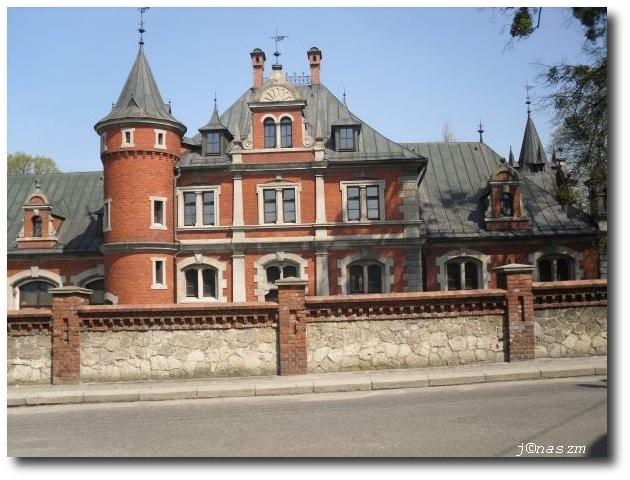 Zespół pałacowo-parkowy w Pławniowicach