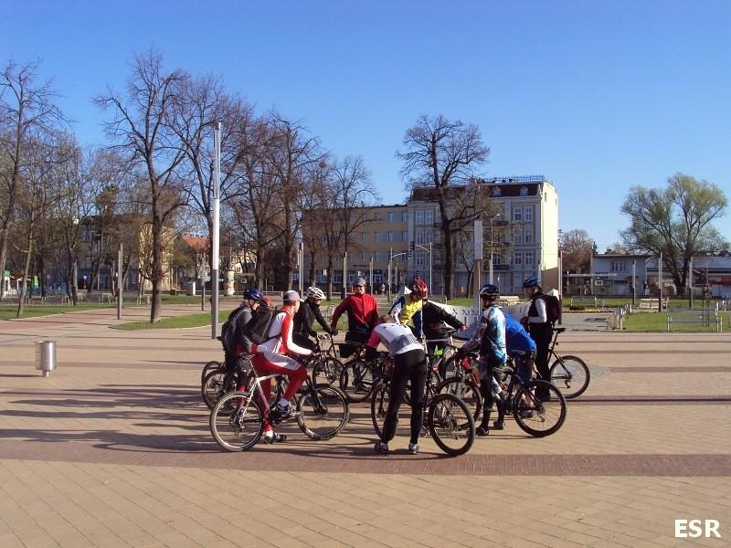 Rowerowa zbiórka Mareckiego.