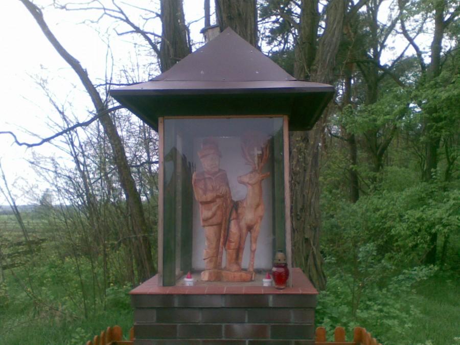Kapliczka leśników w Brudzewie