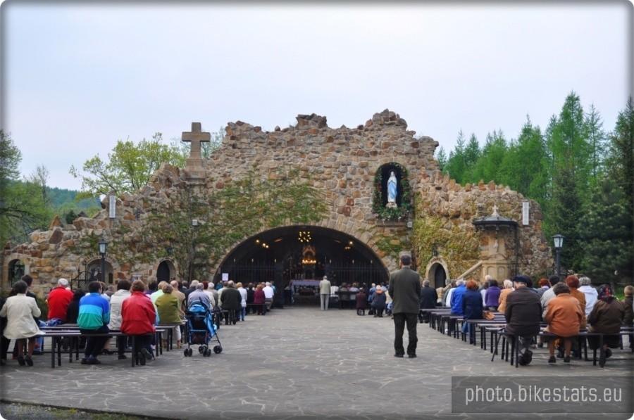 Sanktuarium Matki Bożej z Lourdes w Porąbce Uszewskiej