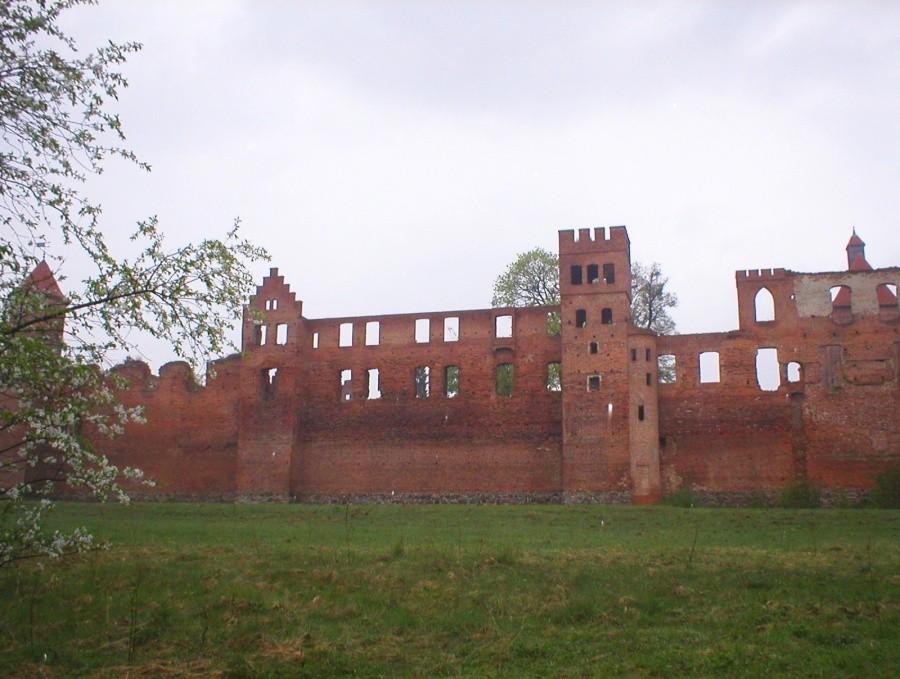 SZYMBARK-RUINA ZAMKU KRZYŻACKIEGO