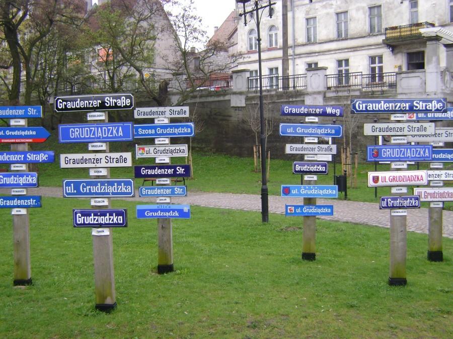 Tabliczki nazwami ul.Grudziądzkiej w innych miastach Polski i Europy