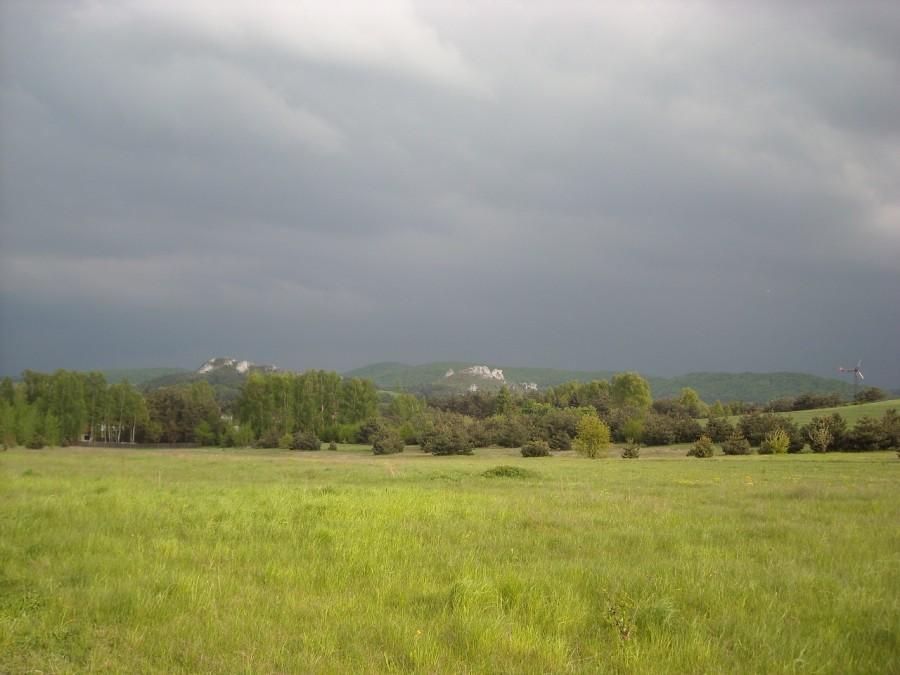 Burzowe chmury nad Sokolimi.