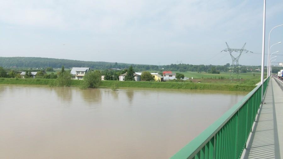 Widok z mostu na drugi brzeg Wisły