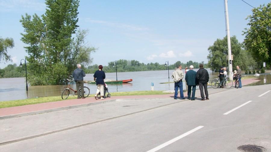 Bulwar nadwiślański zalany
