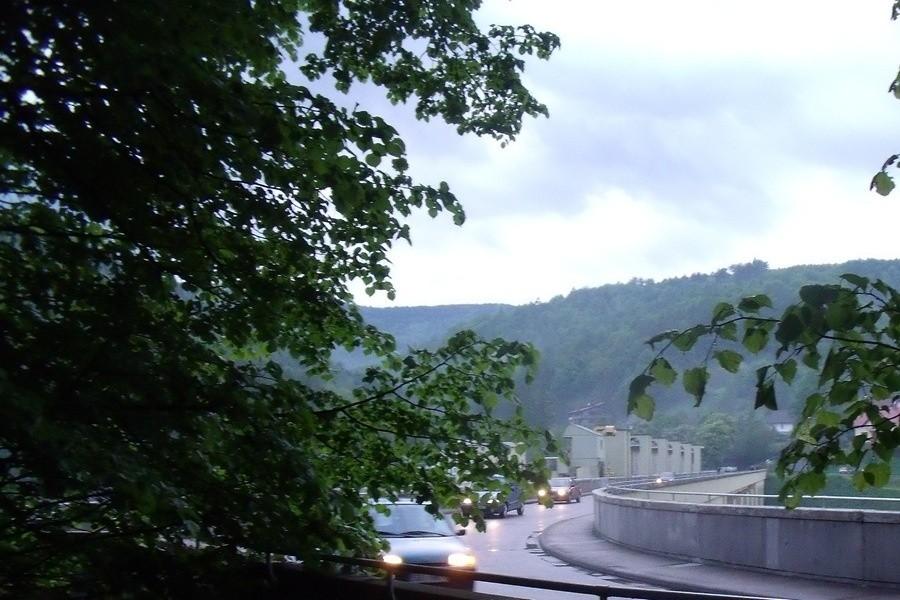 Wszyscy jadą przez zaporę