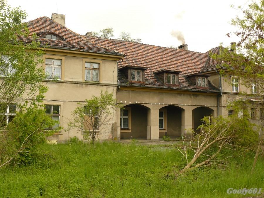 Dworzec kolejowy w Wieszowie