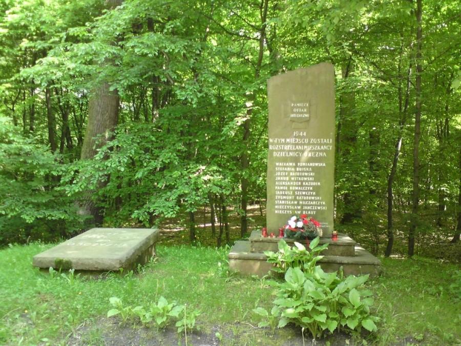 Pomnik w Piasecznie