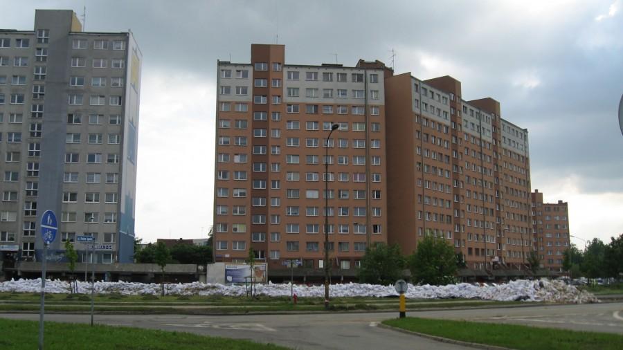 Kozanów - sprzątanie po powodzi
