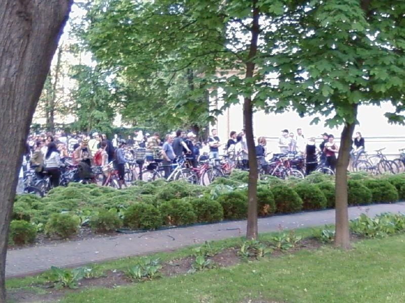 Przed pałacem Biedermanna